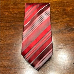 Van Heusen silk tie - Red